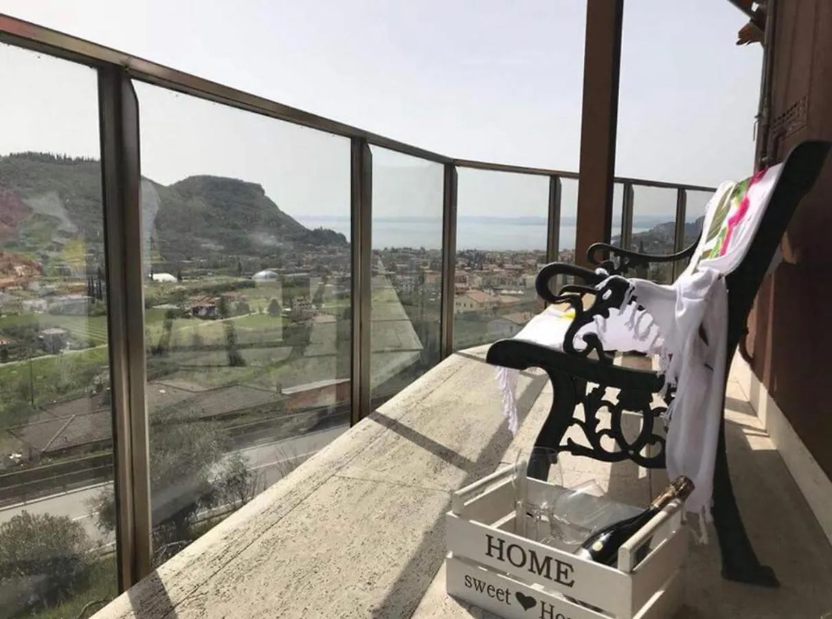 Ferienwohnung Red House Costermano sul Garda Italien